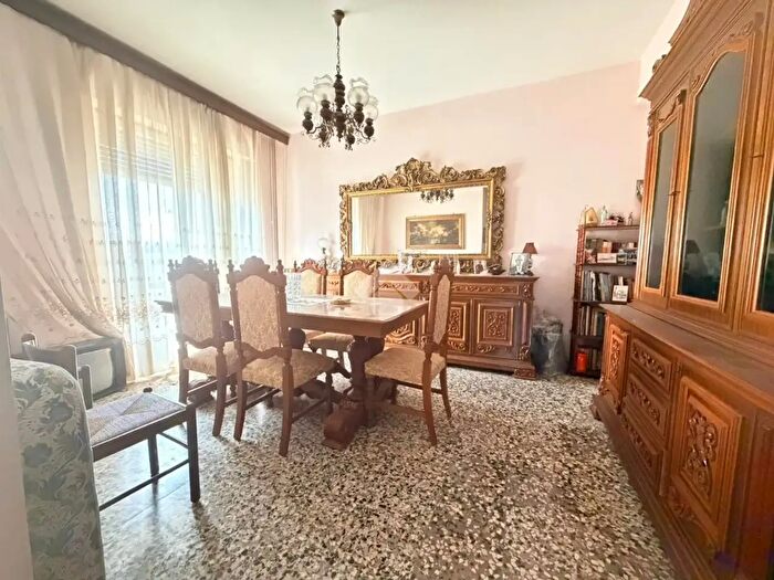 Appartamento quadrilocale in vendita in Via Sbarre Inferiori, Reggio Calabria