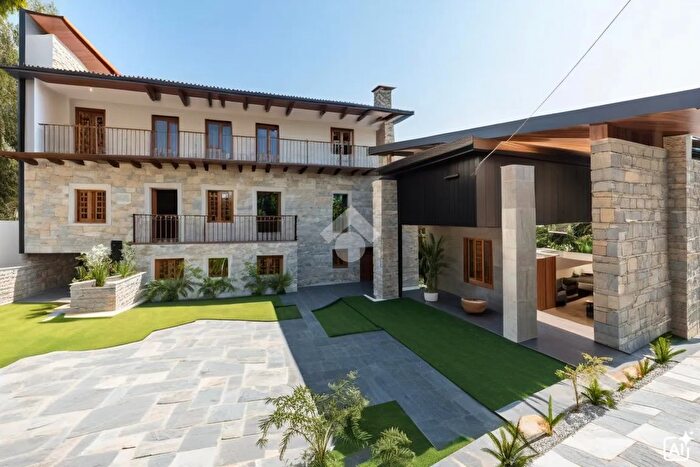 Casa con 6 locali in vendita in Via Morbiducci, Venasca