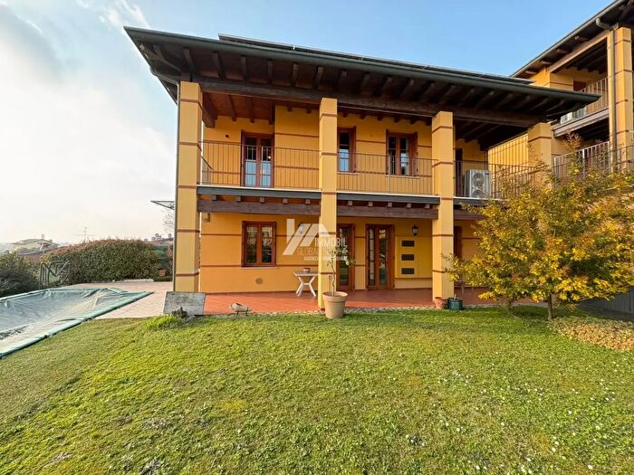 Casa quadrilocale in vendita in Via dei Ronchi, Capriano Del Colle