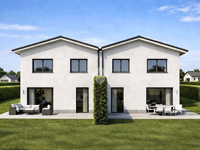 Casa quadrilocale in vendita in Via Ceramica S Giovanni, Viano