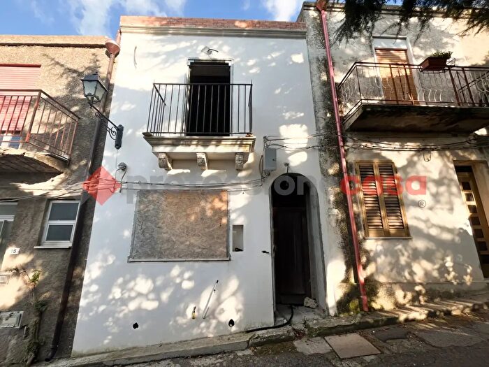 Casa trilocale in vendita in Via Mazzini, Pace Del Mela