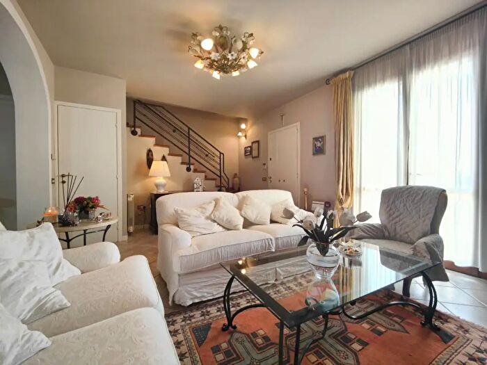 Casa con 7 locali in vendita in Fucecchio