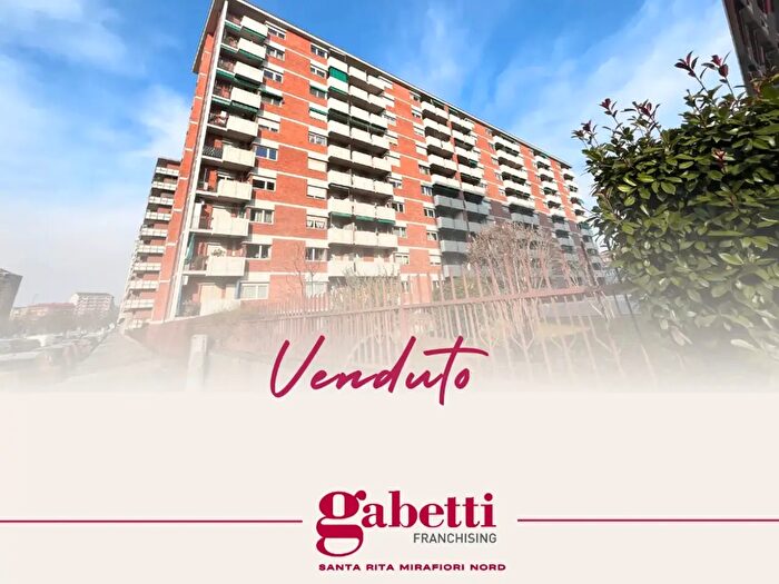 Appartamento trilocale in vendita in Via Buenos Aires, Torino
