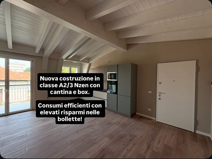 Appartamento trilocale in affitto in Via Oslavia, Centro, Paderno Dugnano