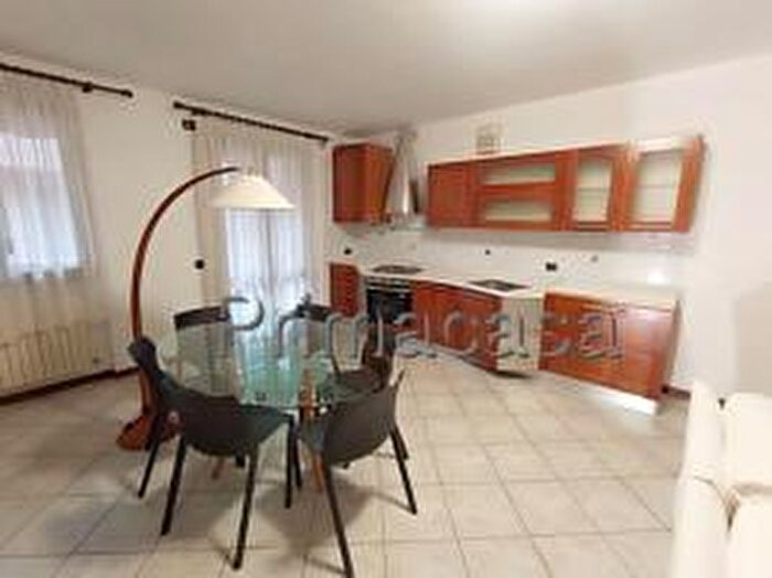 Appartamento con 5 locali in vendita in Via Cercariolo, Scorze