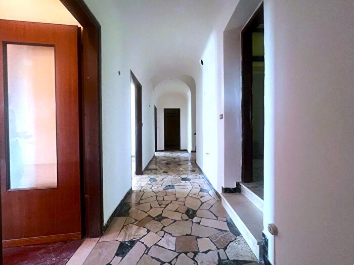 Appartamento con 6 locali in vendita in Vecchiano