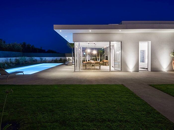 Casa quadrilocale in affitto in Marina di Ragusa, Marina di Ragusa Centro, Ragusa