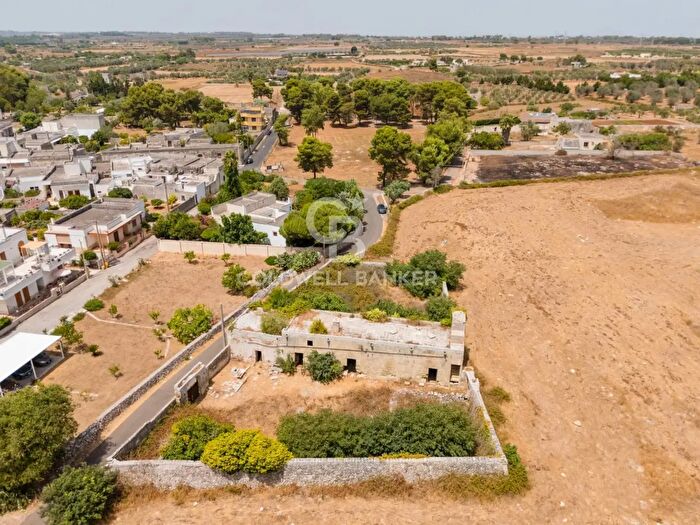 Casa quadrilocale in vendita in Largo Pozzelle, Zollino