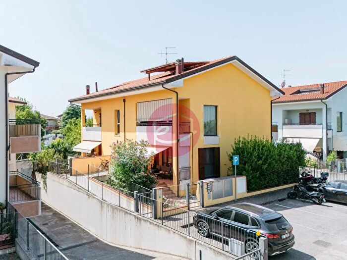 Appartamento trilocale in vendita in Santarcangelo Di Romagna