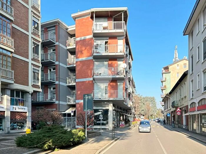 Appartamento bilocale in vendita in Appartamento Via Torino, Seregno