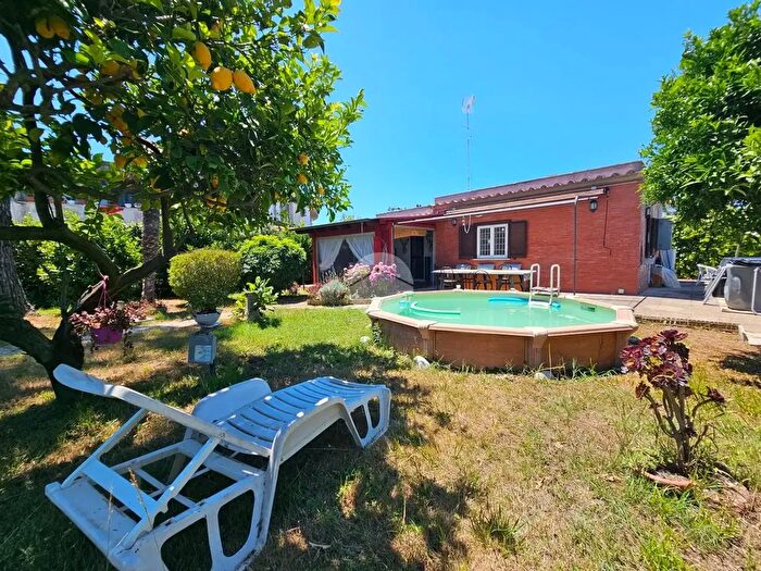 Casa bilocale in vendita in Via G Giusti, Anzio