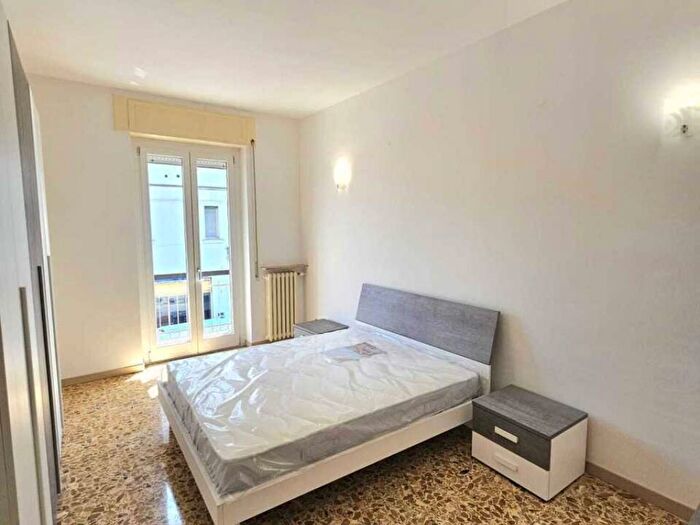 Appartamento quadrilocale in affitto in Via Emilia Pavese, Infrangibile, Piacenza