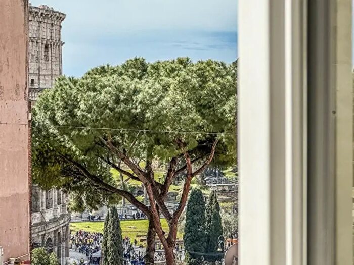 Appartamento bilocale in vendita in Via della Polveriera, Roma