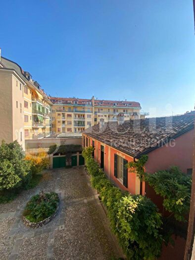 Appartamento quadrilocale in vendita in Vicolo San Luca, Cremona