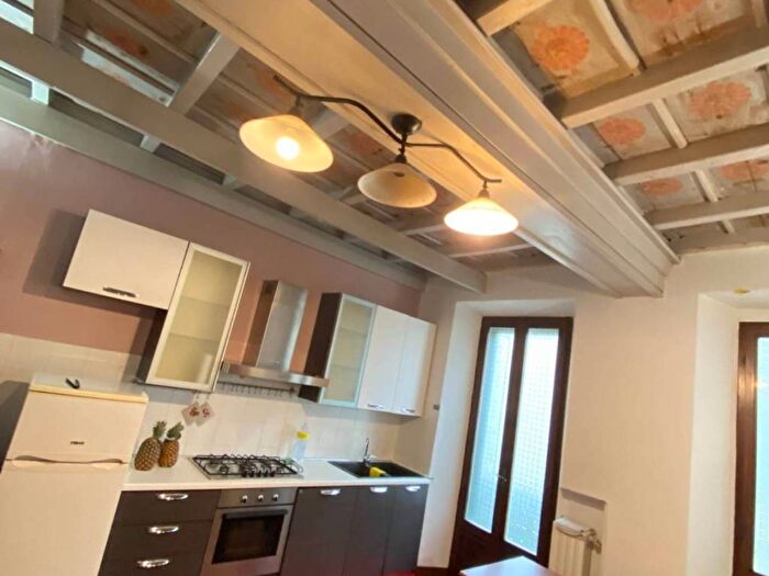 Appartamento quadrilocale in affitto in Corso Felice Cavallotti, Centro Stazione, Novara