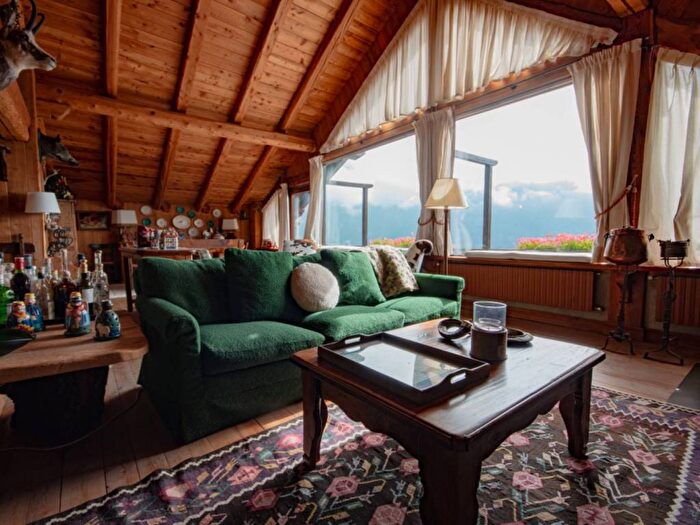 Appartamento con 6 locali in affitto in Pragelato