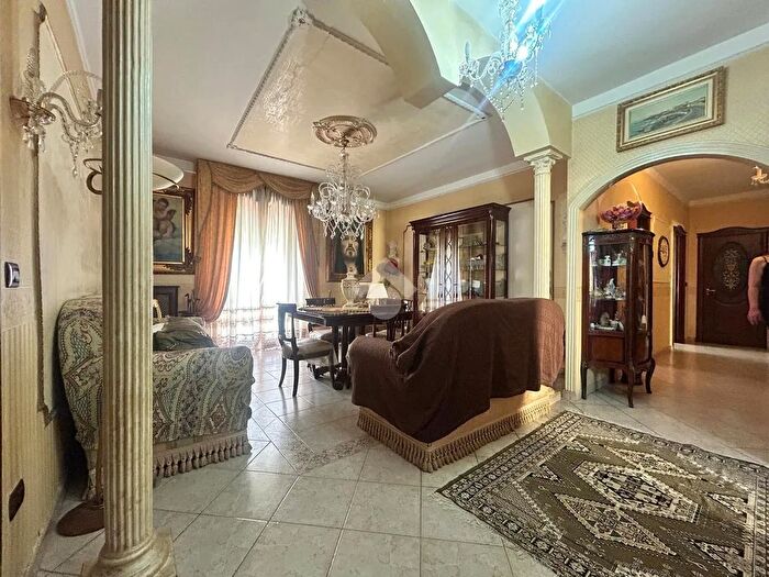 Appartamento quadrilocale in vendita in Via Napoli, Villaricca