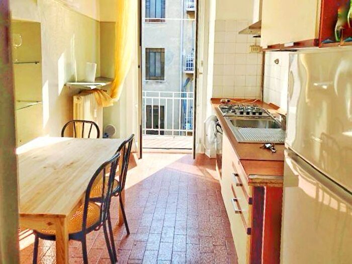 Appartamento trilocale in affitto in Via Marco Aurelio, Parco Trotter, Milano