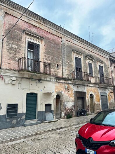 Casa con 10 locali in vendita in Corso Vittorio Emanuele Carbonara di Bari, Bari