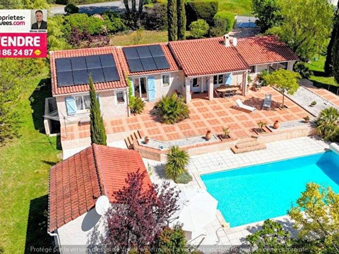 Casa quadrilocale in vendita in Tourrettes