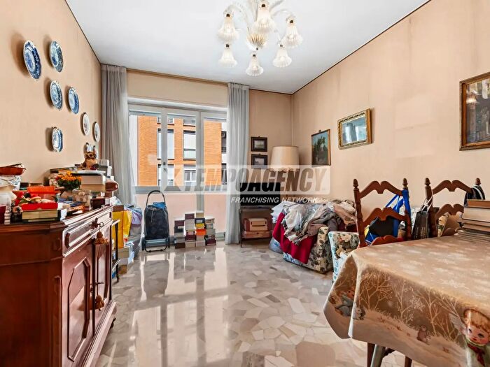 Appartamento trilocale in vendita in Via Francesco Denti, Milano