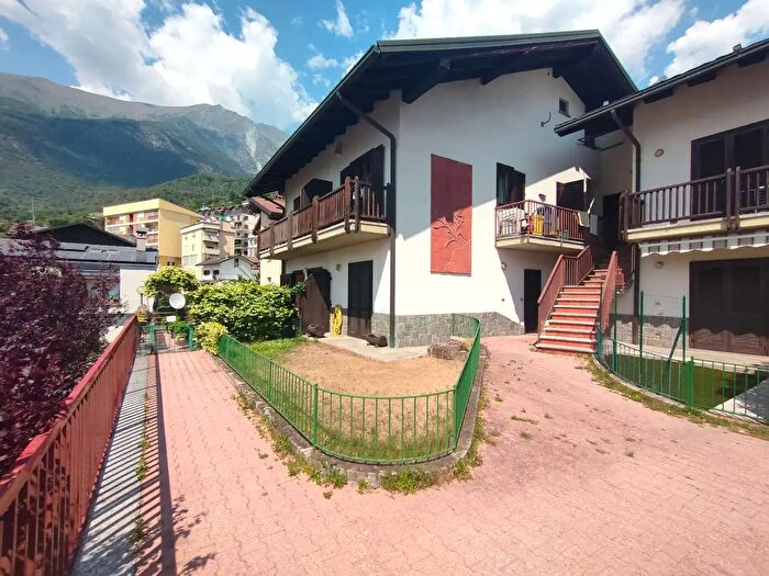 Appartamento bilocale in vendita in Via Ferre, Saint Vincent