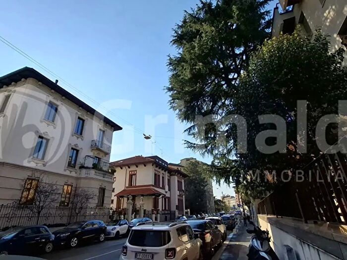 Appartamento bilocale in affitto in Via Monferrato, Milano