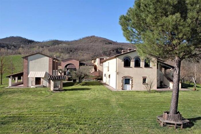 Casa con 6 locali in vendita in Umbertide