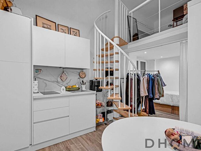 Appartamento monolocale in affitto in Via Plinio Milano MI Italia, Morgagni, Milano