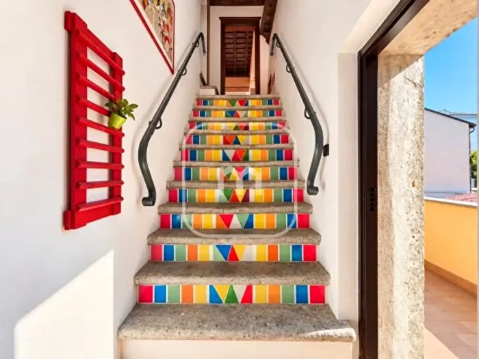 Appartamento trilocale in vendita in Via del Teatro, Colonna