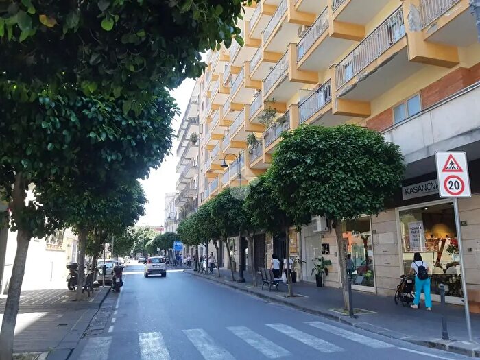 Appartamento trilocale in affitto in Via Roma, Nocera Inferiore