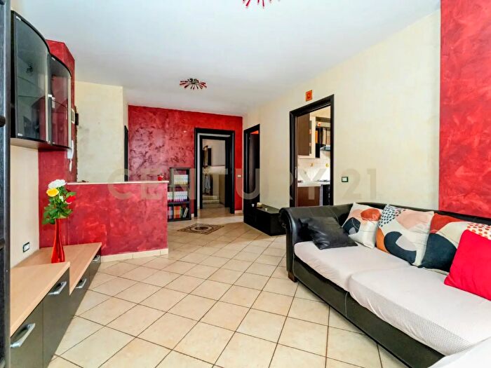 Appartamento trilocale in vendita in Corso San Vito, Mascalucia