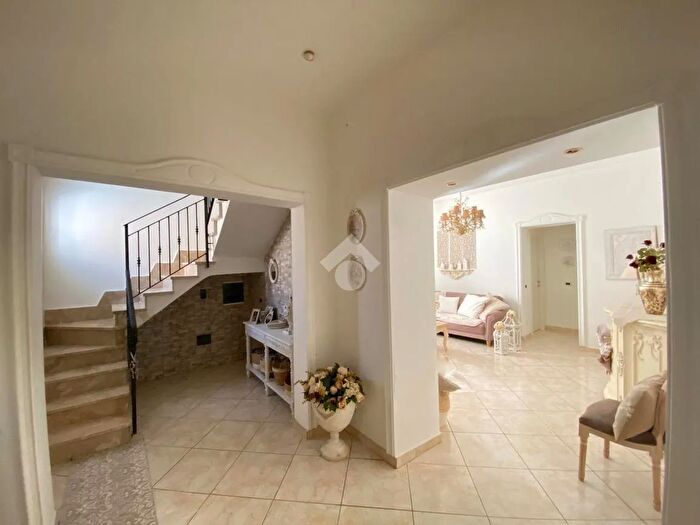 Casa con 5 locali in vendita in Cortile Gati, Palermo