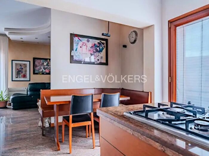 Appartamento con 5 locali in vendita in Via Manzana, Vittorio Veneto