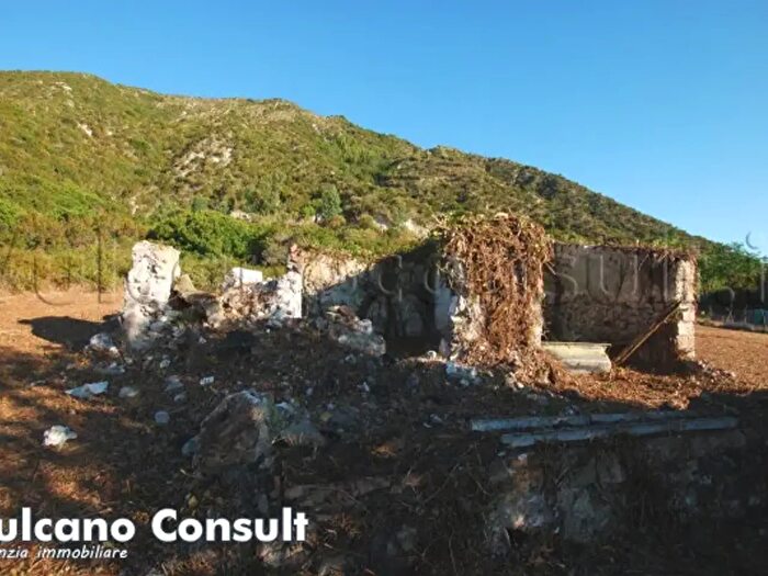 Casa trilocale in vendita in Contrada Lami Isola di Lipari, Lipari