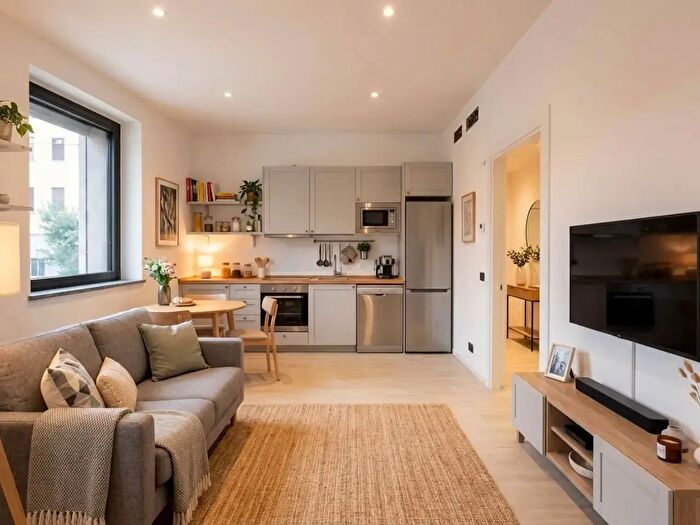 Appartamento bilocale in vendita in Via XX Settembre, Arona