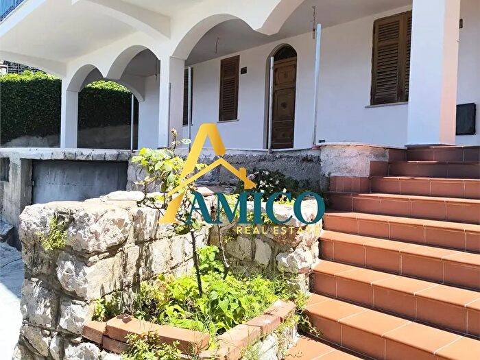 Appartamento quadrilocale in vendita in Via SantIsidoro Monte Snc, Bagheria