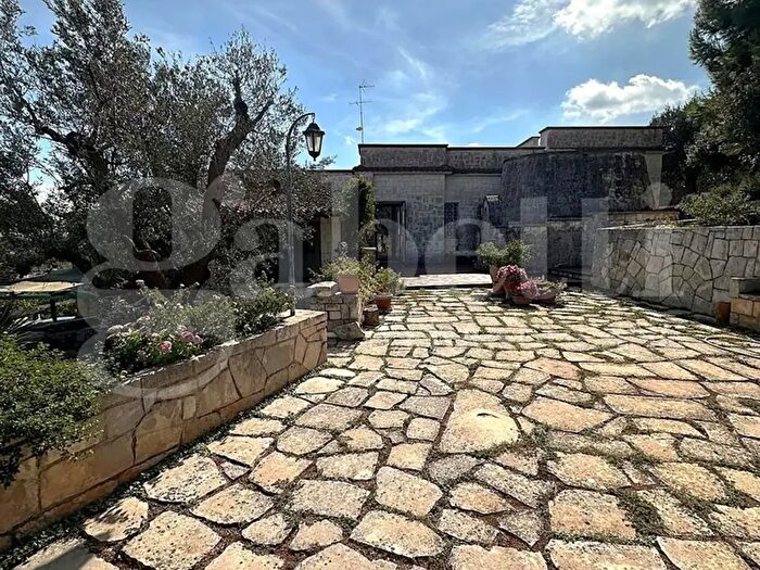 Casa quadrilocale in vendita in Cda Montelamorte Sn, Ostuni