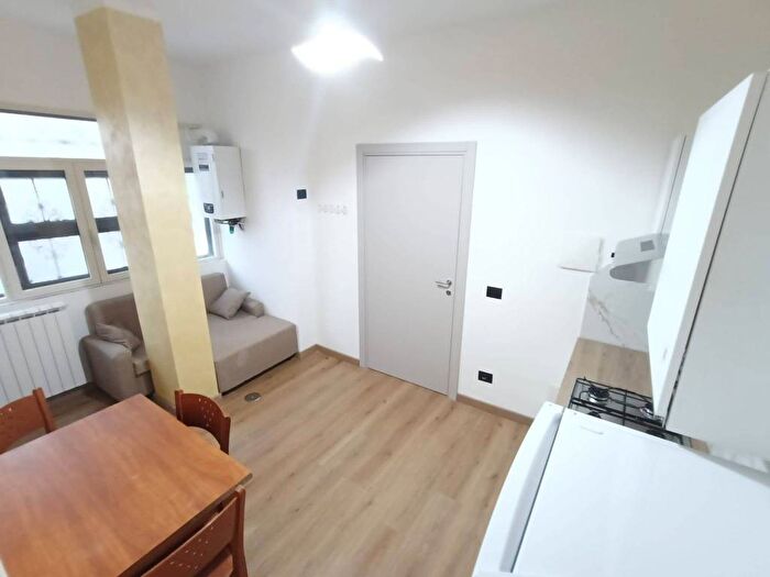 Appartamento bilocale in affitto in Via Augusto De Martino, Colli Aminei Capodimonte, Napoli