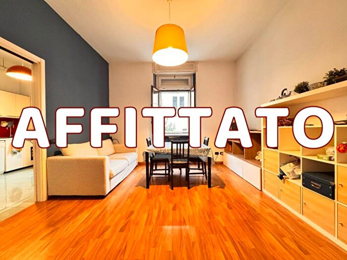 Appartamento trilocale in affitto in Via Accademia, Città Studi, Milano