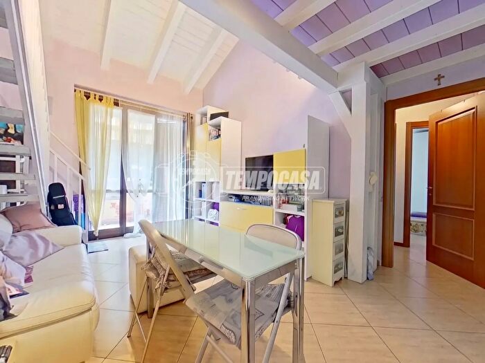 Appartamento bilocale in vendita in Viale Luigi Cadorna, Legnano