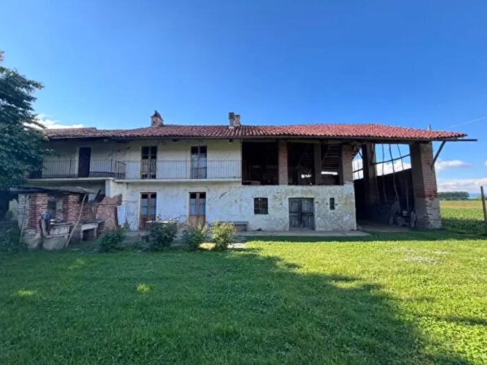 Casa con 5 locali in vendita in Frazione Borgonuovo, Osasio