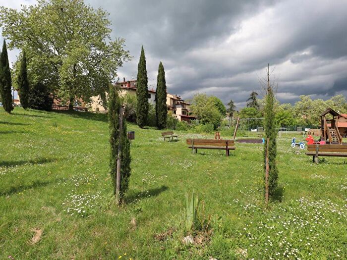 Appartamento trilocale in affitto in Frazione Burchio, Burchio, Figline e Incisa Valdarno