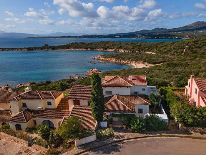 Casa con 5 locali in vendita in Golfo Aranci