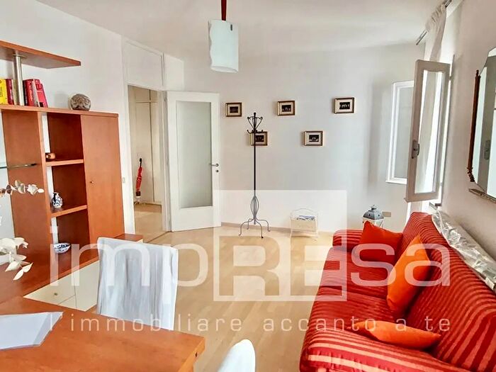 Appartamento quadrilocale in vendita in Via Manini, Treviso