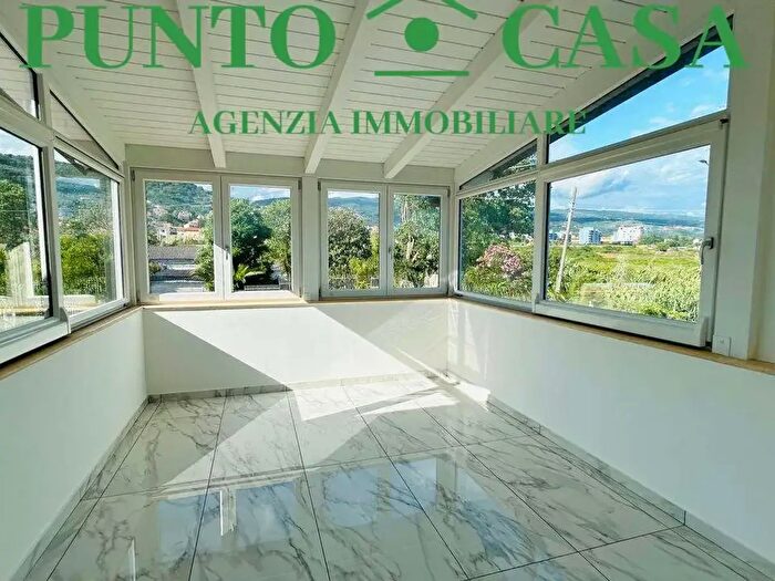 Appartamento trilocale in affitto in Via Robert Baden Powell, Lamezia Terme