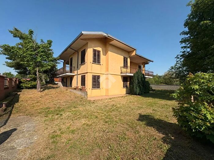 Casa con 5 locali in vendita in Vicolo Andrea Ferraris, Gravellona Lomellina