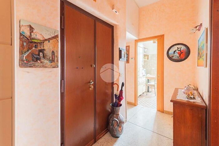 Appartamento trilocale in vendita in Via Giordano Bruno, Roma