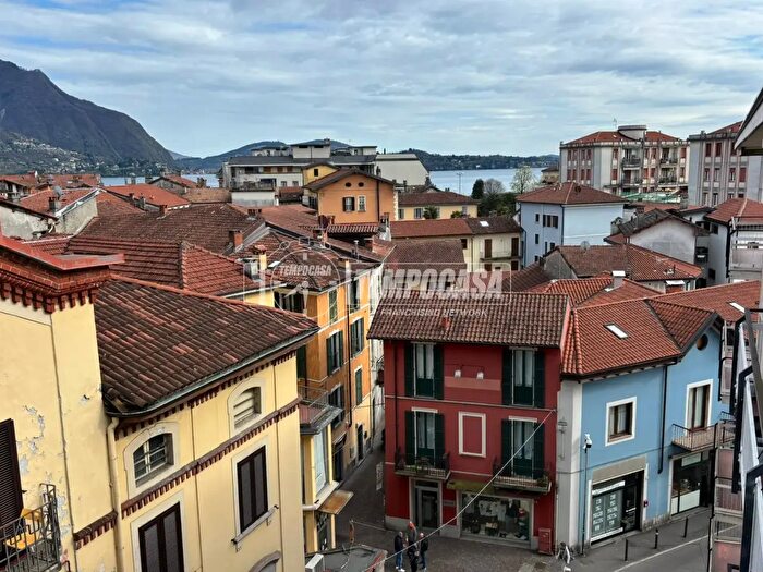 Appartamento trilocale in vendita in Corso Giuseppe Garibaldi, Verbania