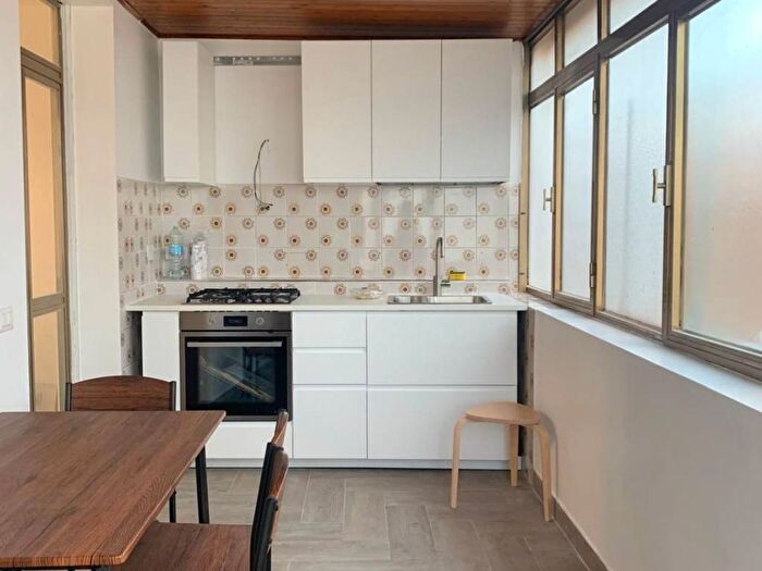 Appartamento bilocale in affitto in Via Verbania, Villa Fiorelli, Roma